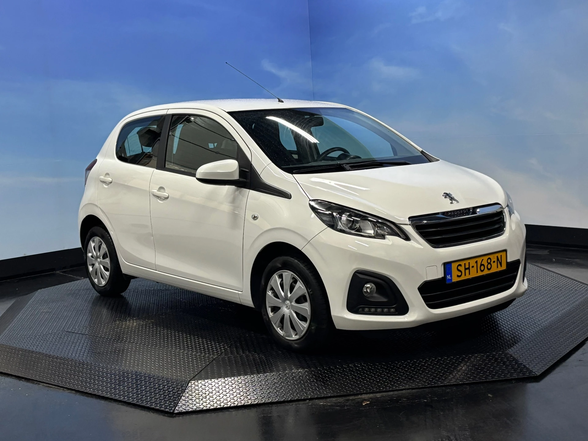 Hoofdafbeelding Peugeot 108