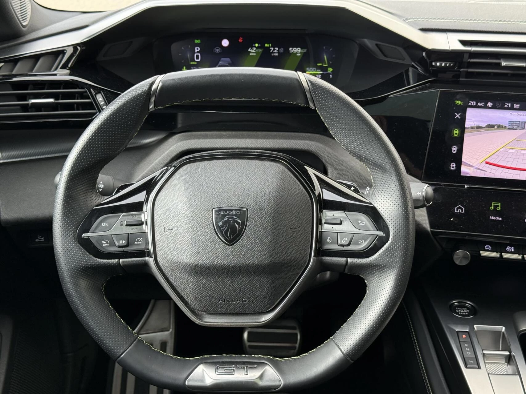 Hoofdafbeelding Peugeot 408