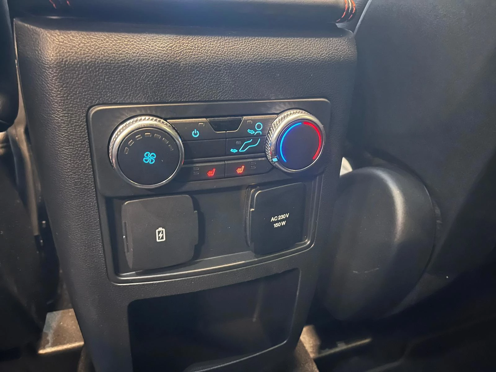 Hoofdafbeelding Ford Explorer