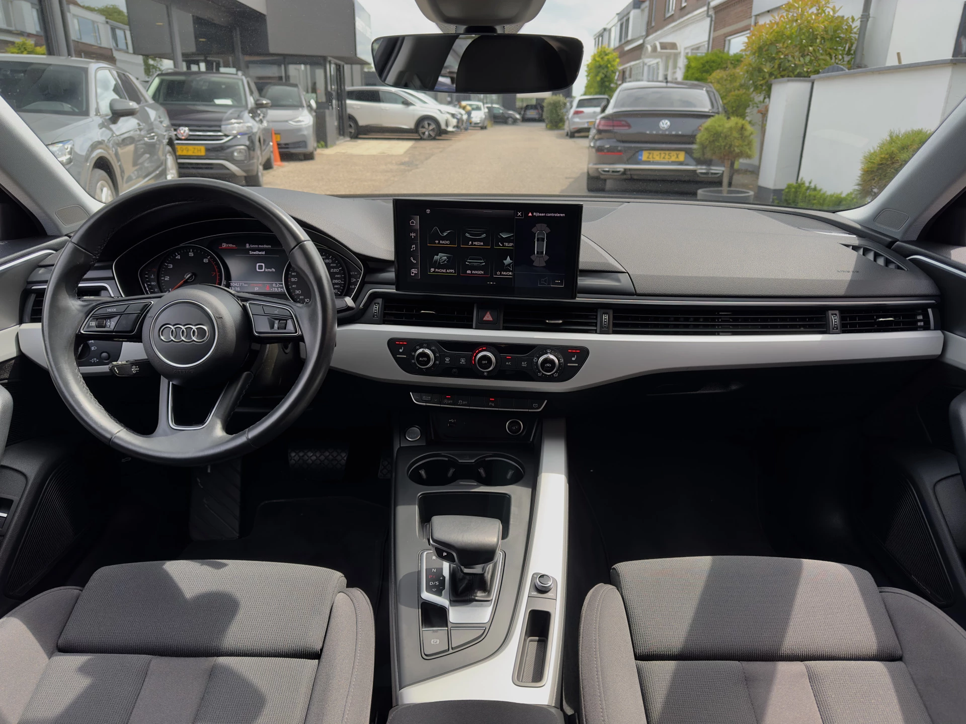 Hoofdafbeelding Audi A4