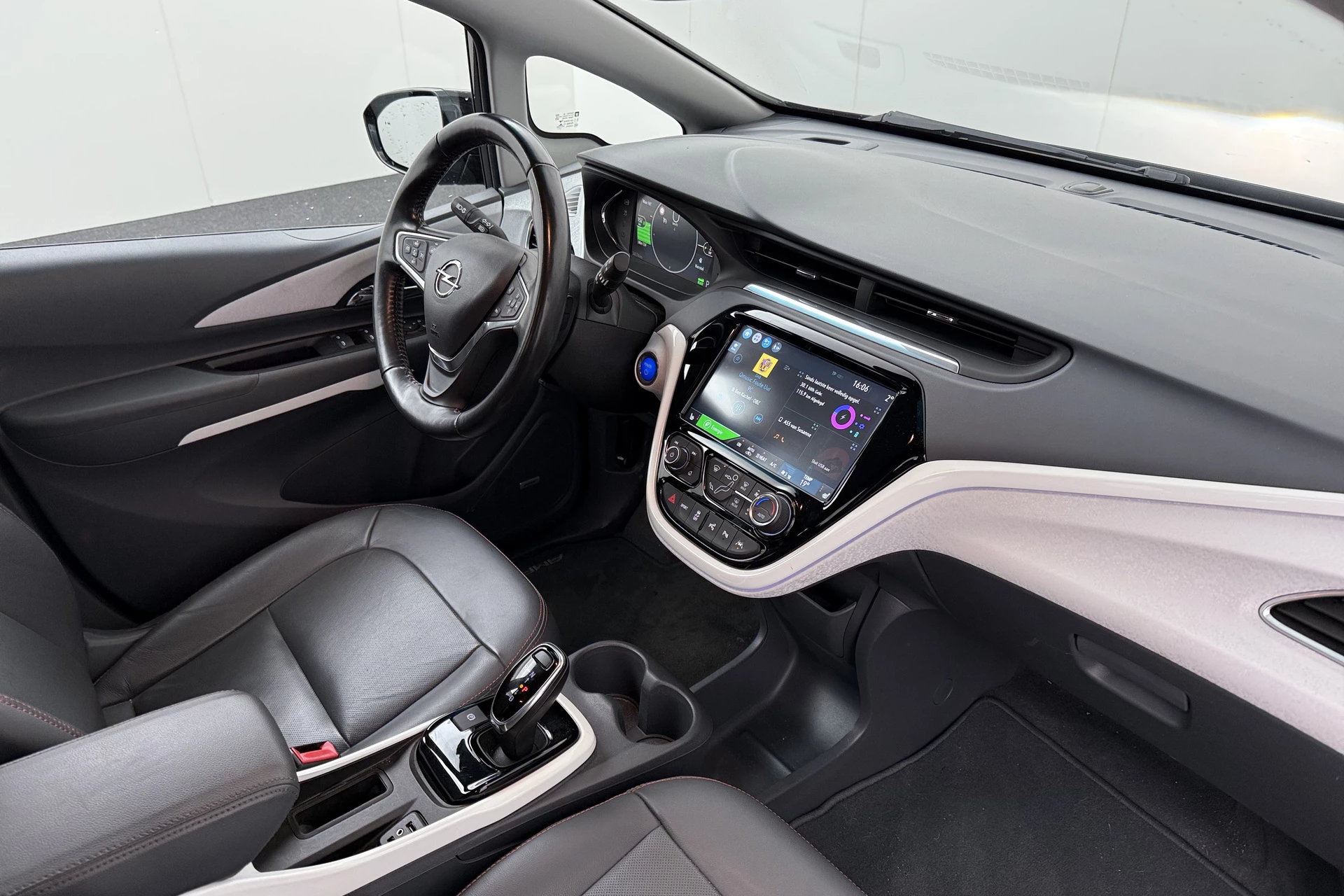 Hoofdafbeelding Opel Ampera-e