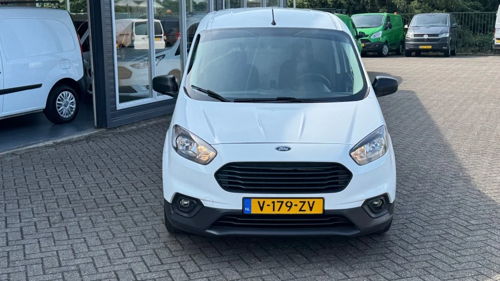 Hoofdafbeelding Ford Transit Courier