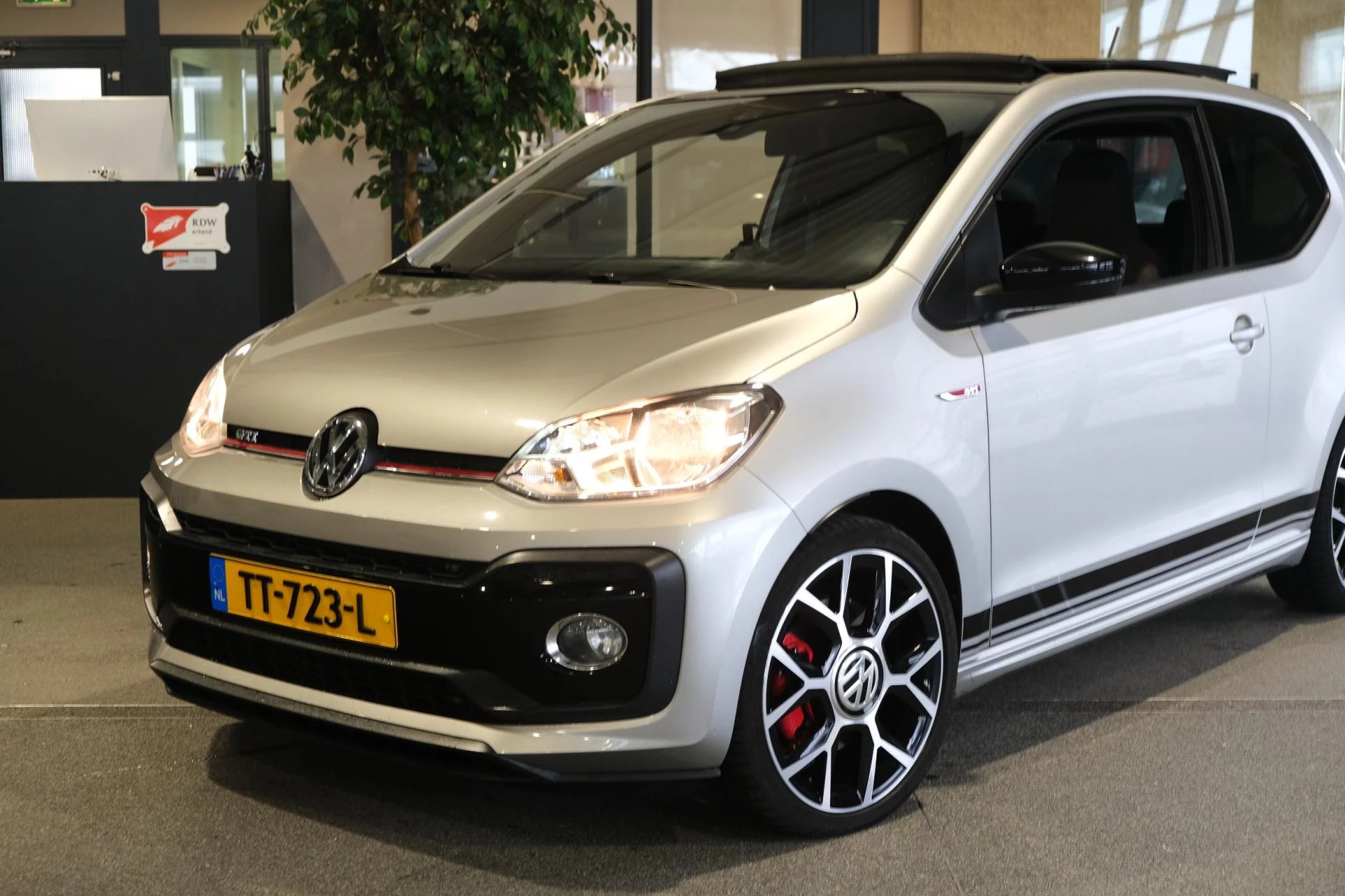 Hoofdafbeelding Volkswagen up!