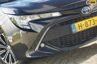 Hoofdafbeelding Toyota Corolla Touring Sports Toyota Corolla Touring Sports 2.0 Hybrid Business Plus - Night Sky Black - Topstaat