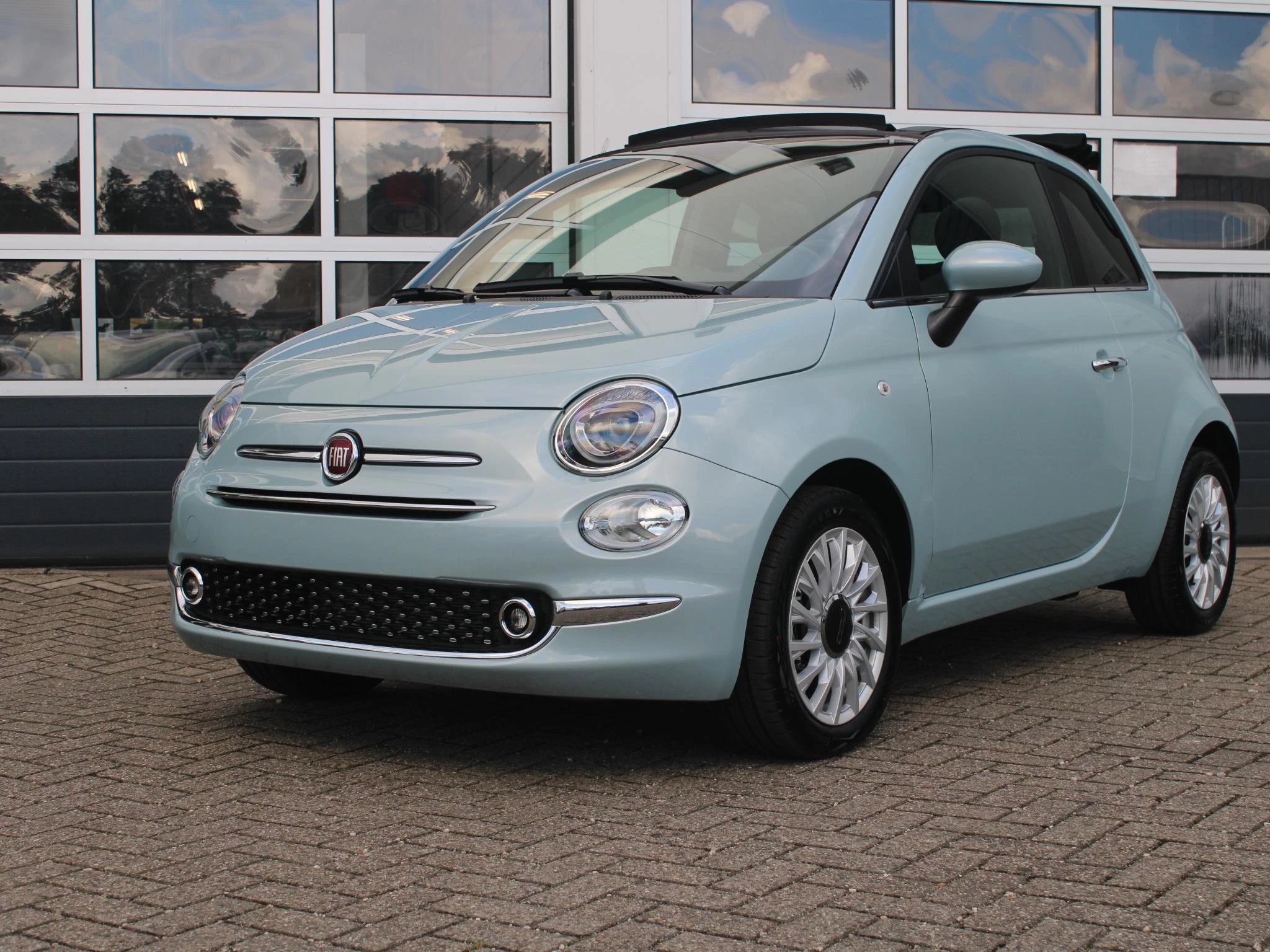 Hoofdafbeelding Fiat 500C