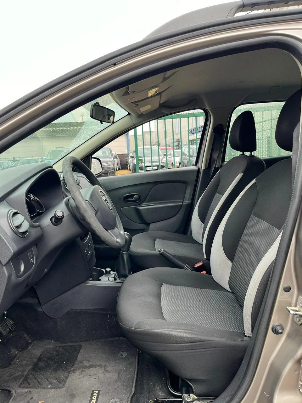 Hoofdafbeelding Dacia Logan