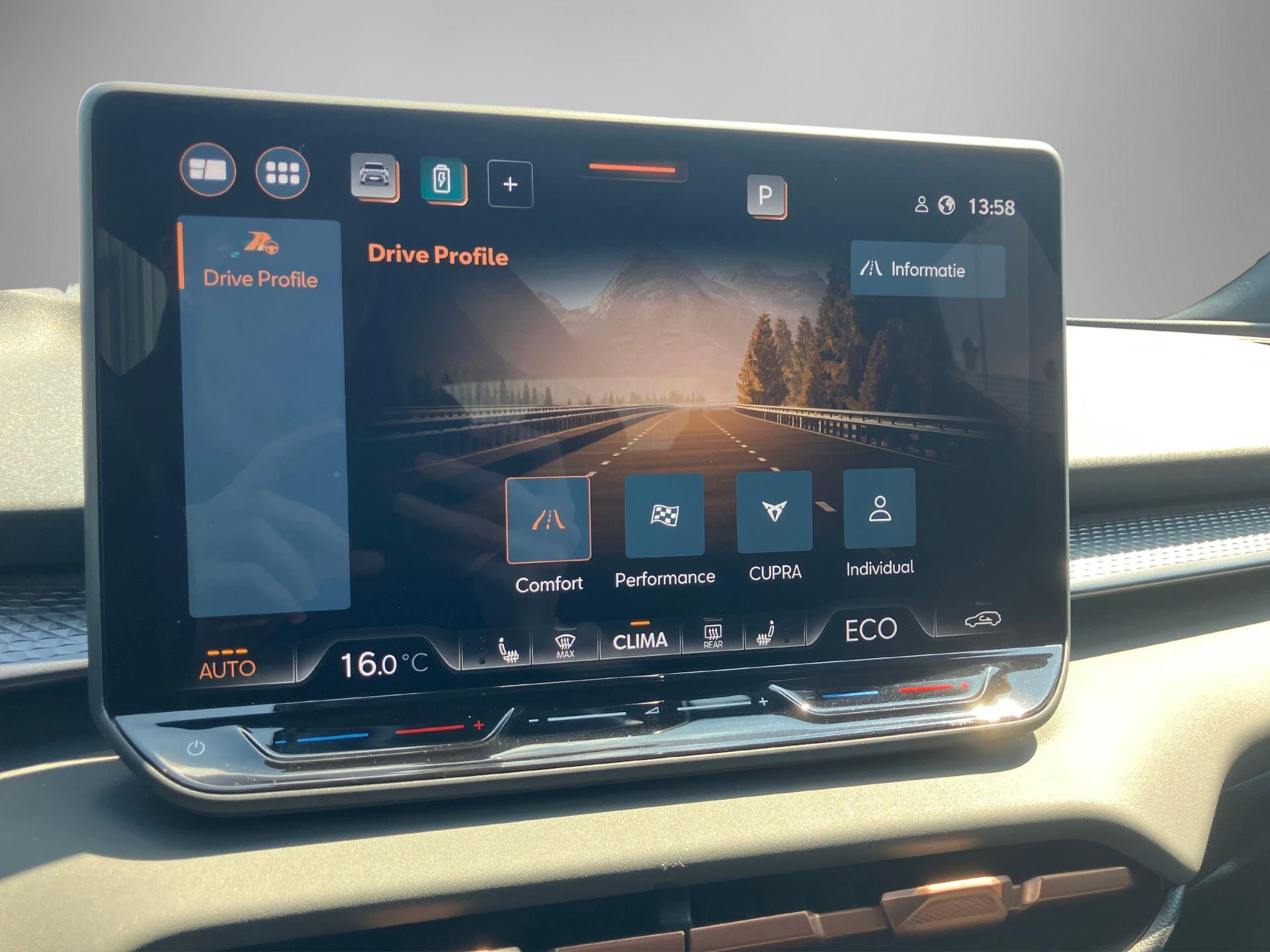 Hoofdafbeelding CUPRA Terramar
