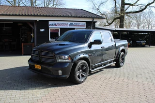 Dodge Ram 5.7 V8 HEMI 401PK QuadCab 6'4 SPORT 4X4 Grijs kenteken