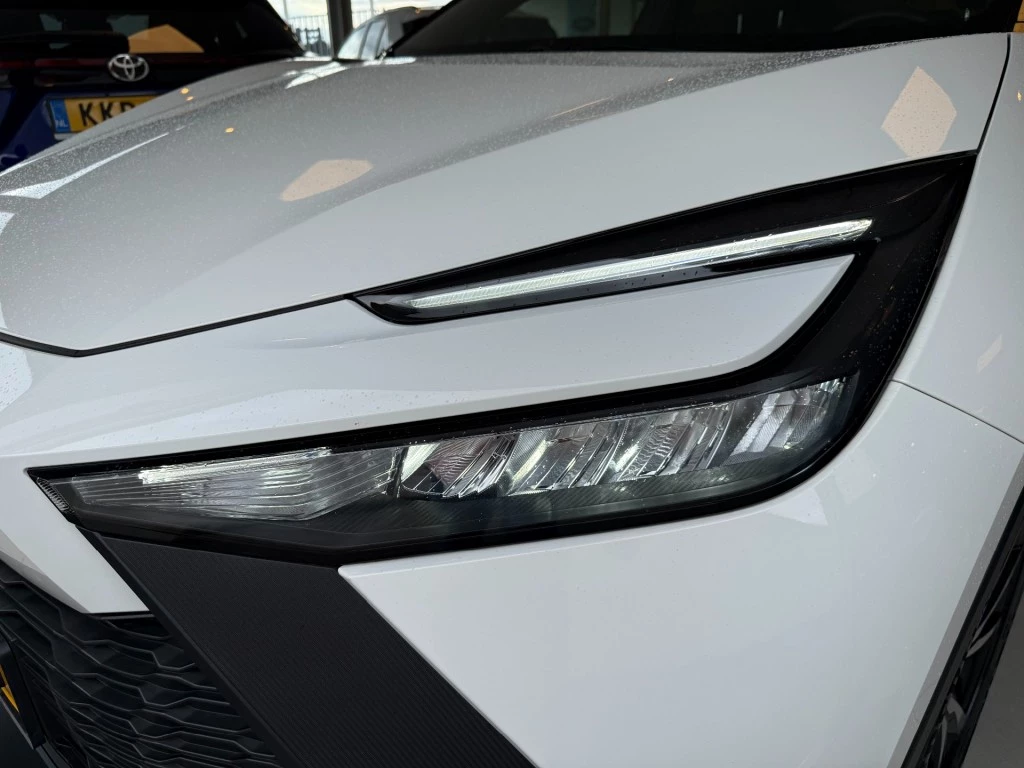 Hoofdafbeelding Toyota C-HR