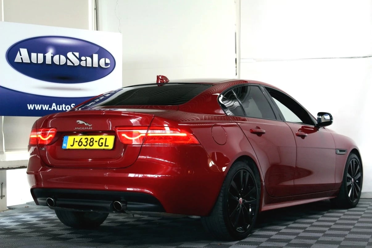 Hoofdafbeelding Jaguar XE