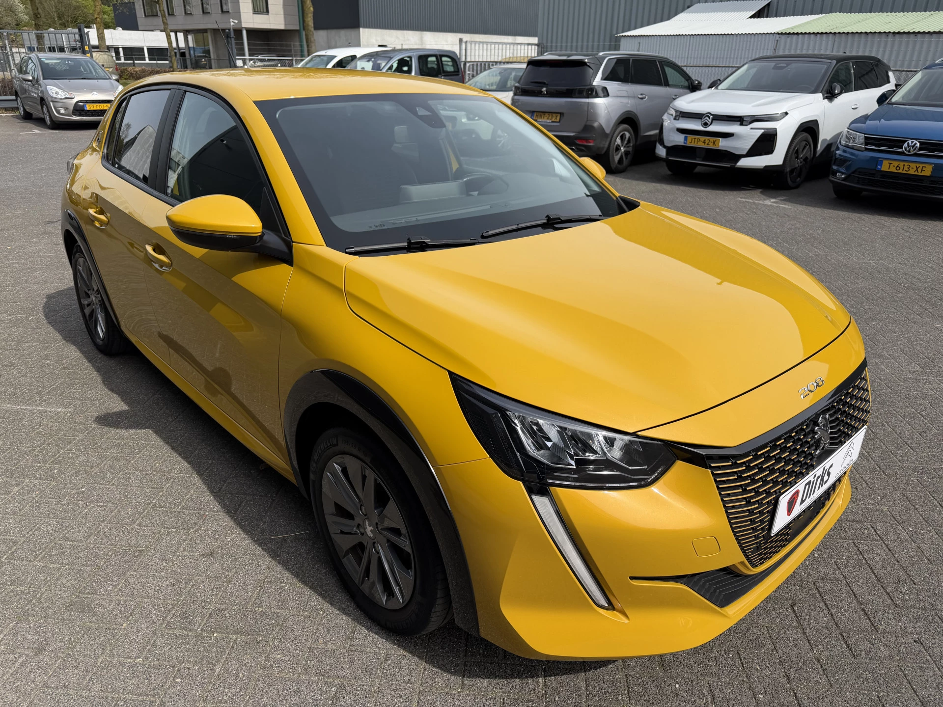 Hoofdafbeelding Peugeot e-208