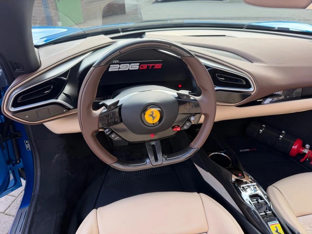 Hoofdafbeelding Ferrari 296