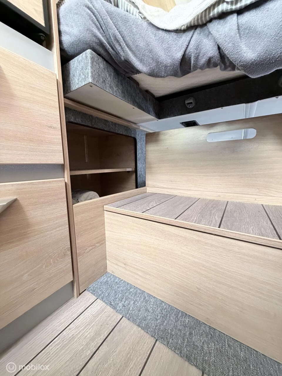 Hoofdafbeelding Knaus TGE 3.180