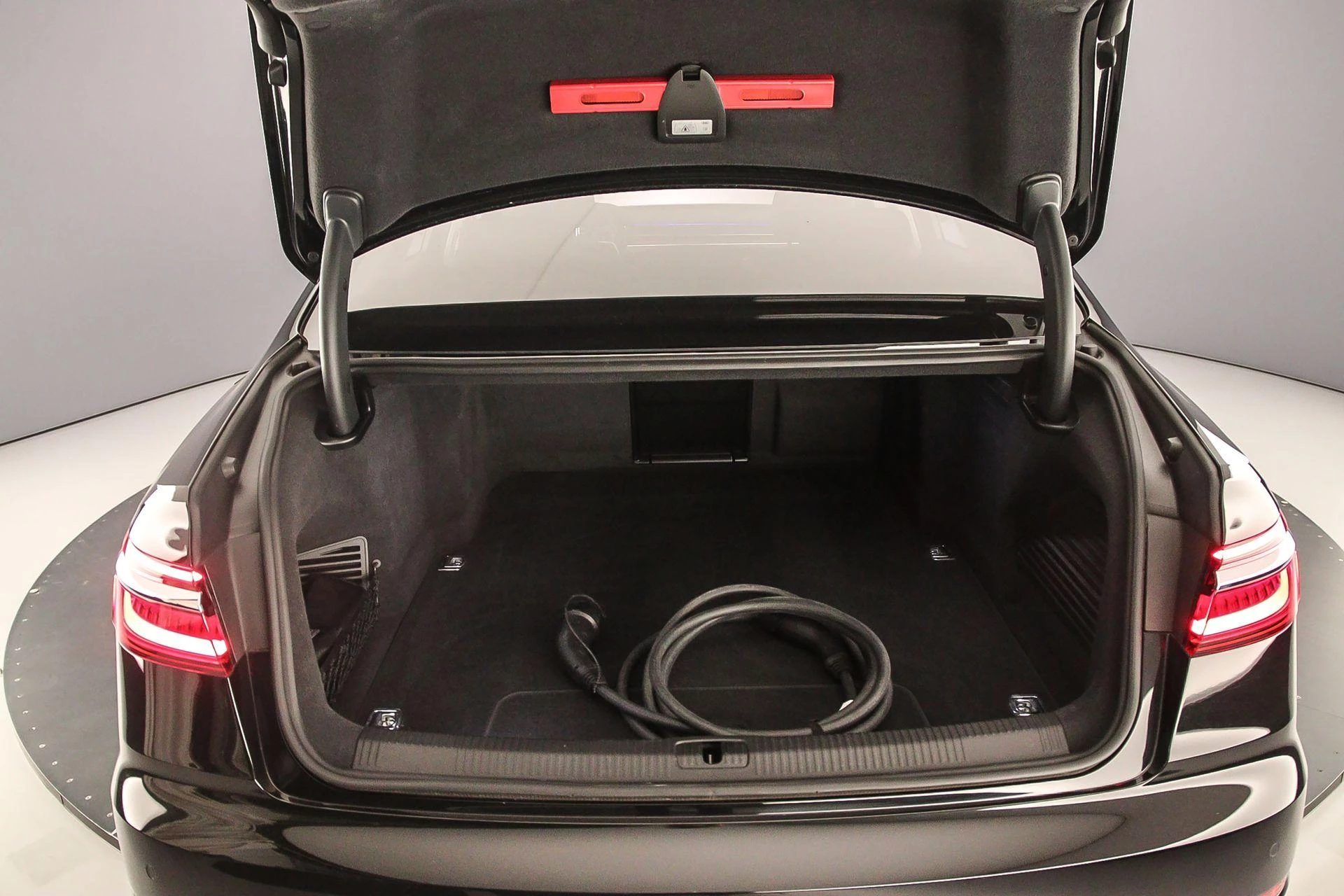 Hoofdafbeelding Audi A8