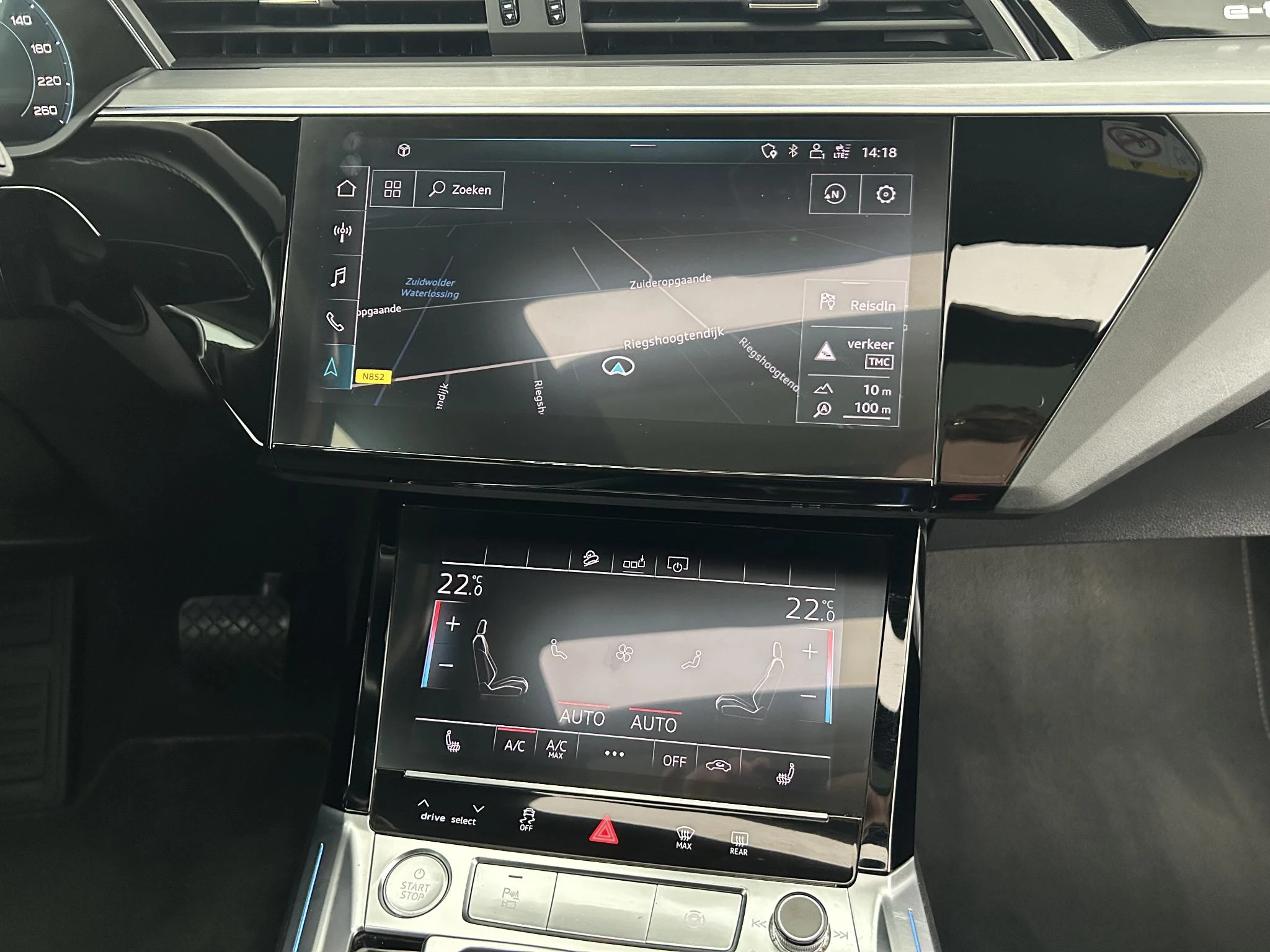 Hoofdafbeelding Audi e-tron