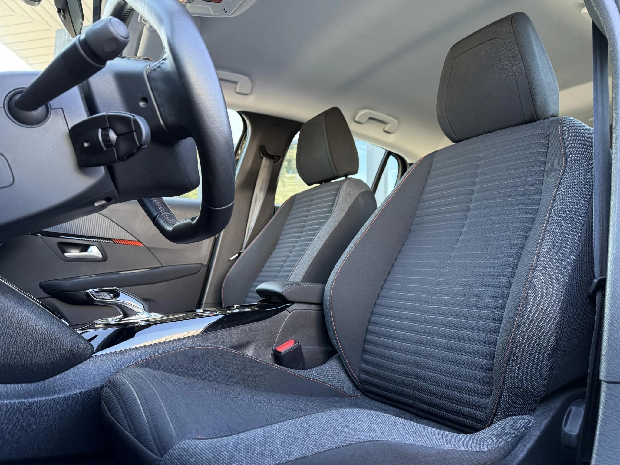 Hoofdafbeelding Peugeot e-208