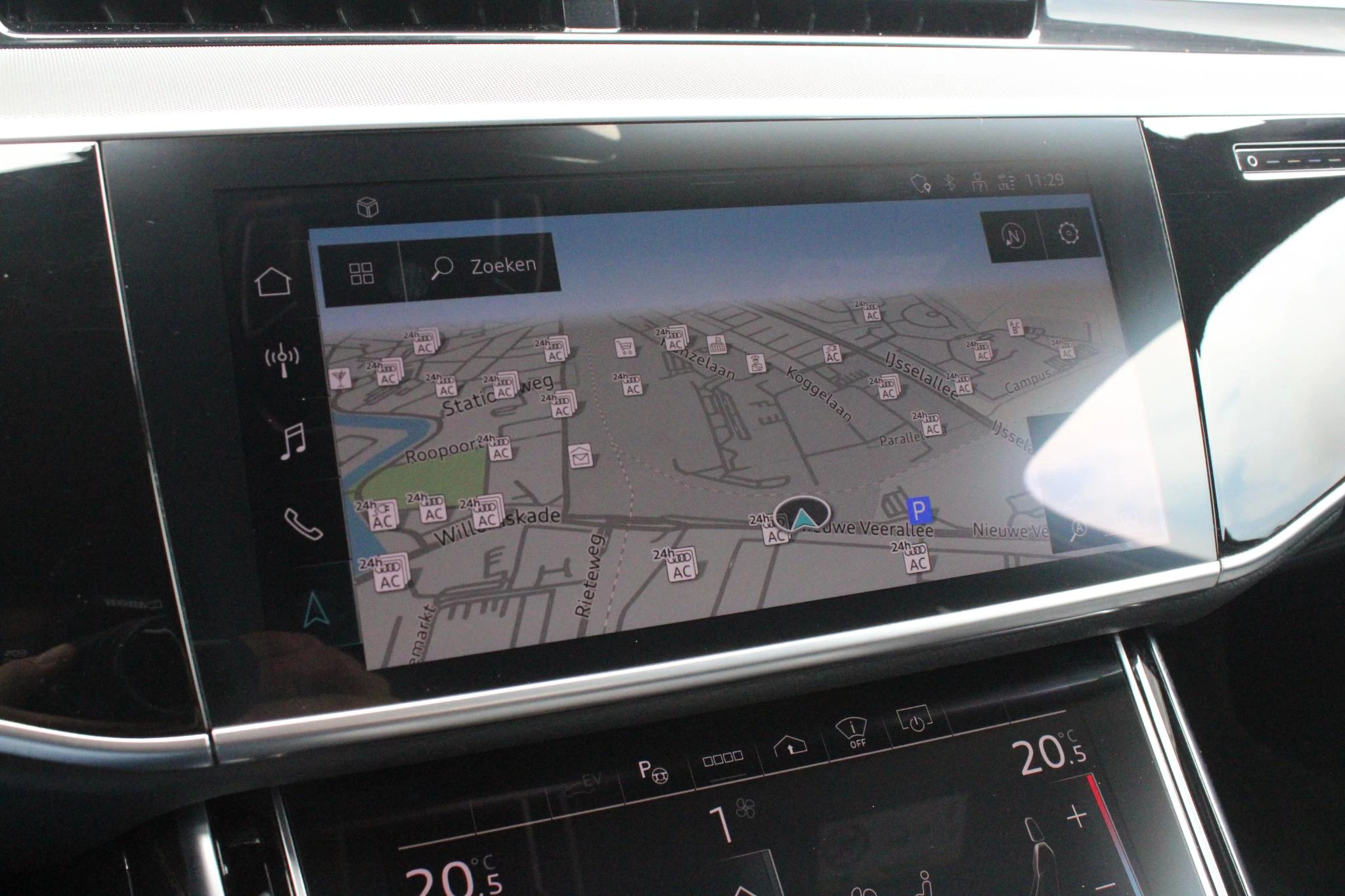 Hoofdafbeelding Audi A8