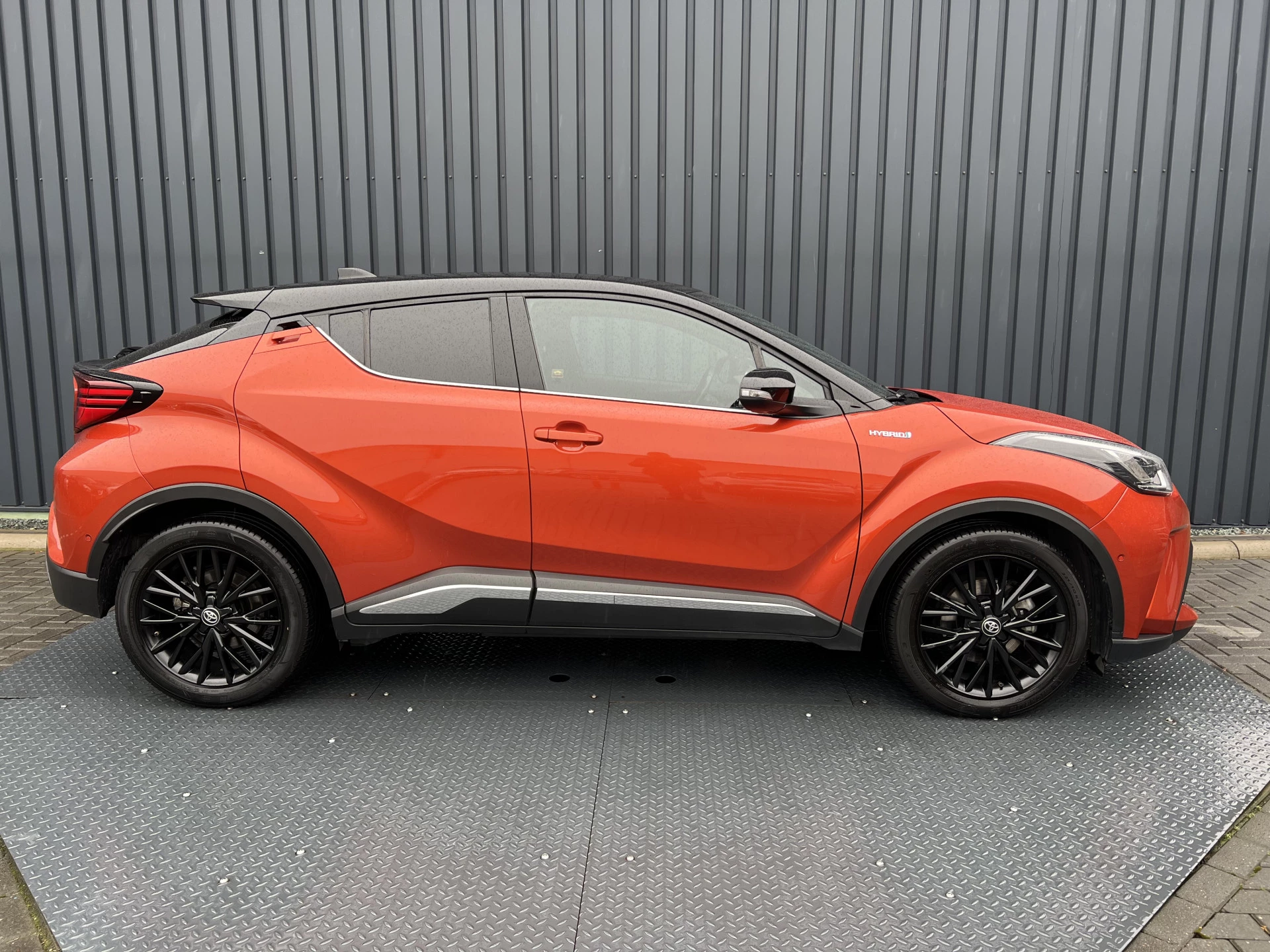 Hoofdafbeelding Toyota C-HR