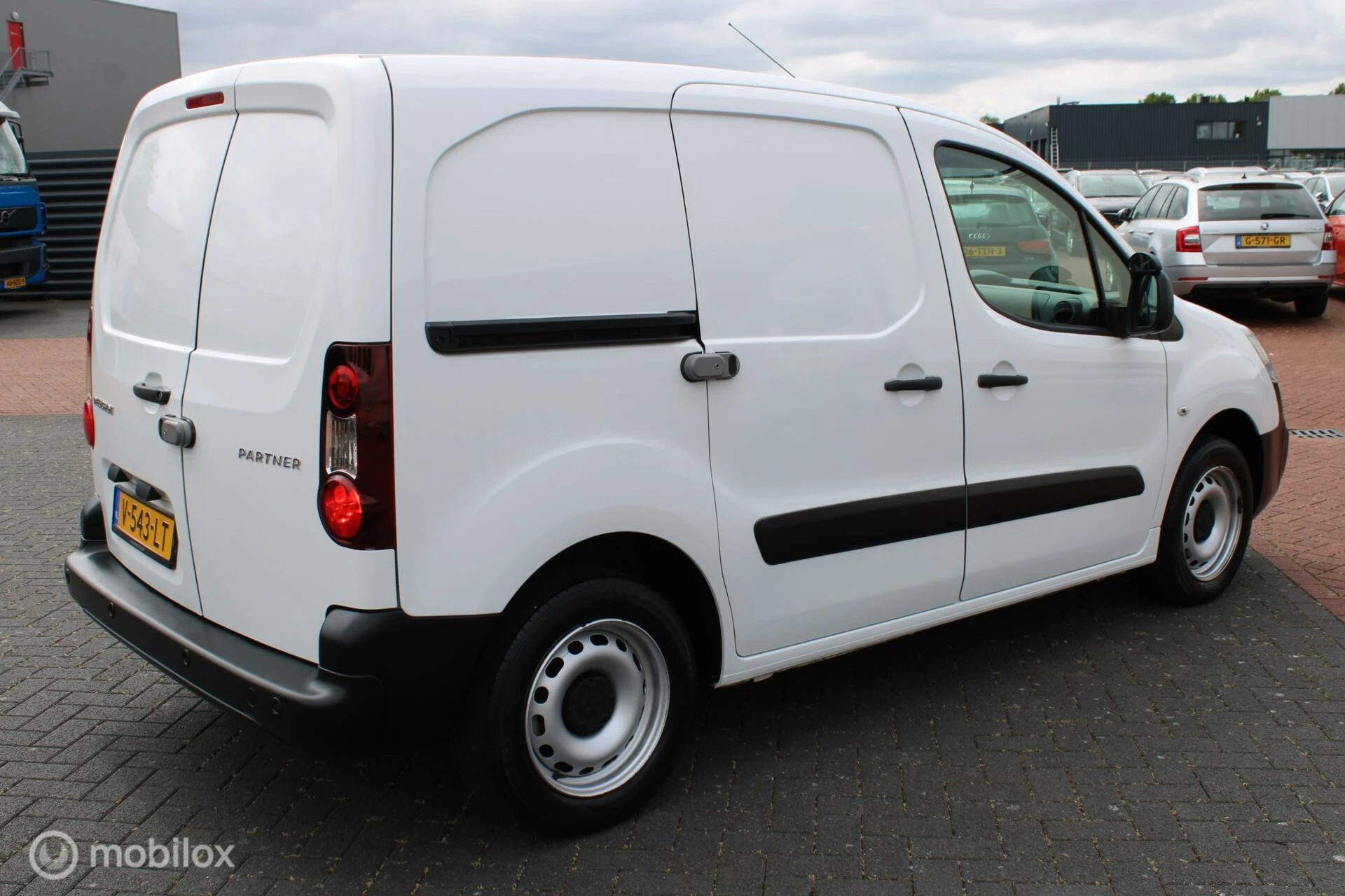 Hoofdafbeelding Peugeot Partner