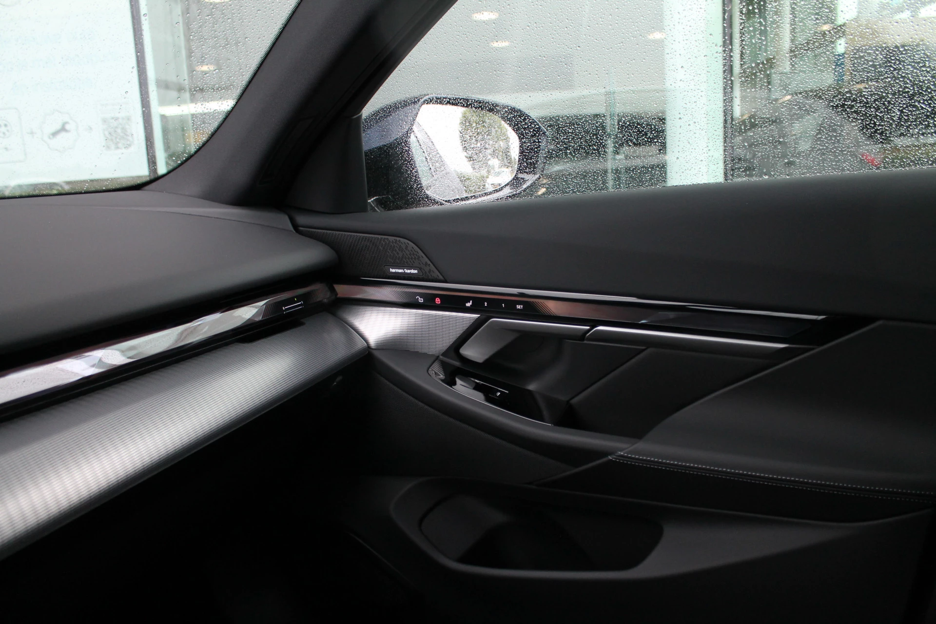 Hoofdafbeelding BMW i5