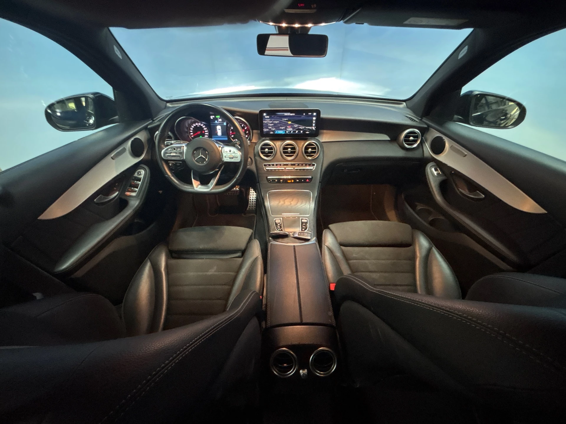 Hoofdafbeelding Mercedes-Benz GLC