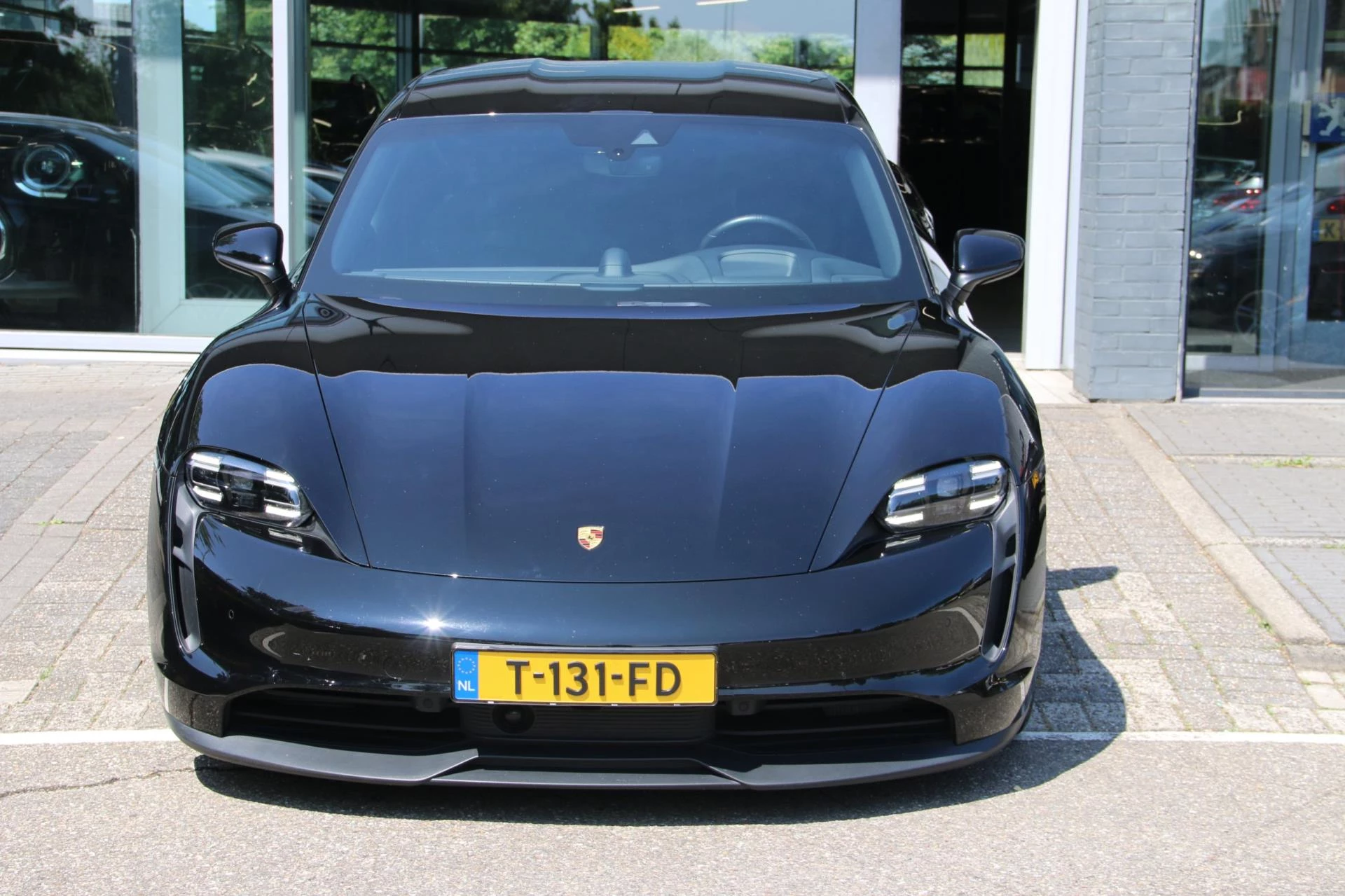 Hoofdafbeelding Porsche Taycan