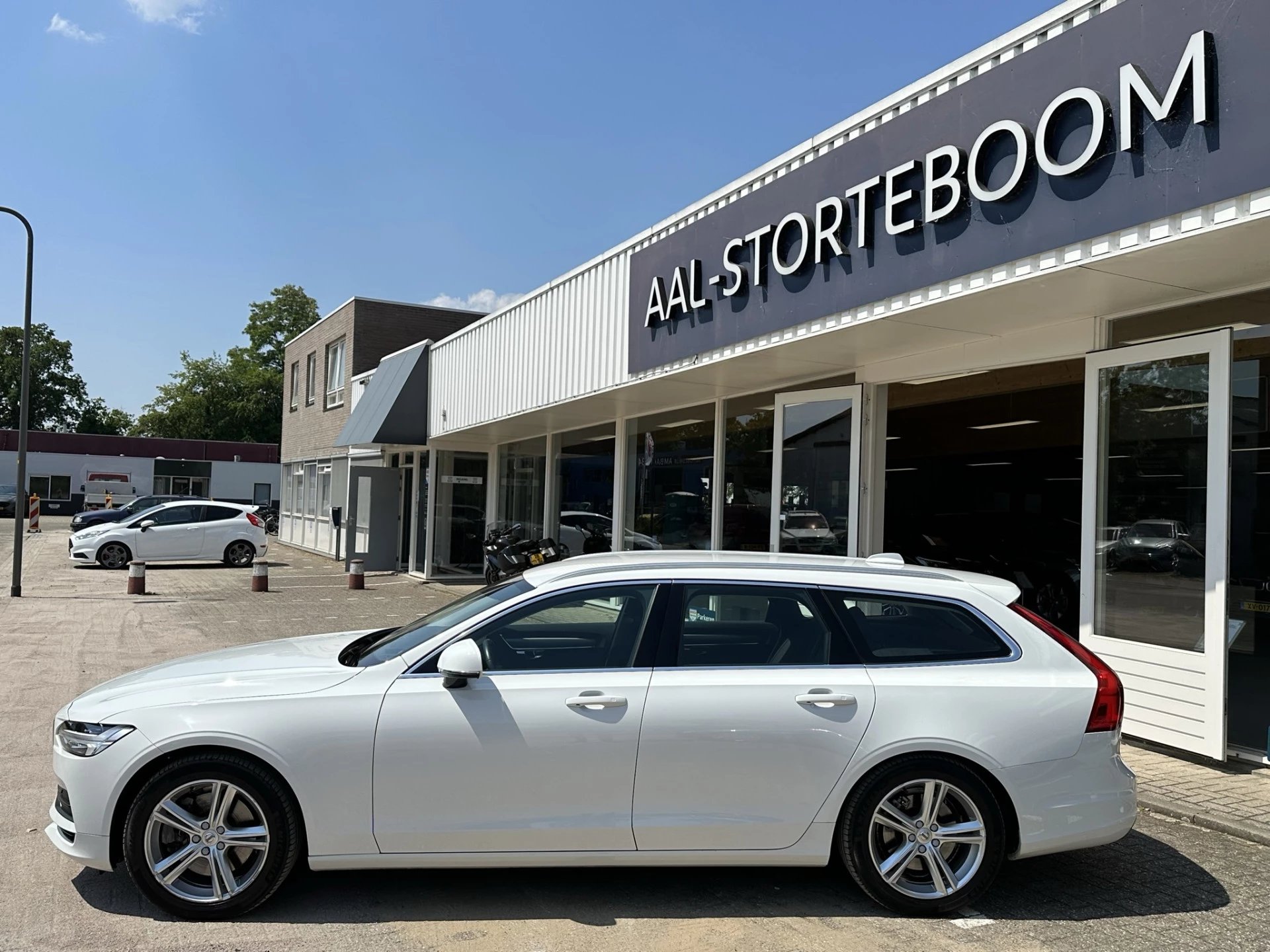 Hoofdafbeelding Volvo V90