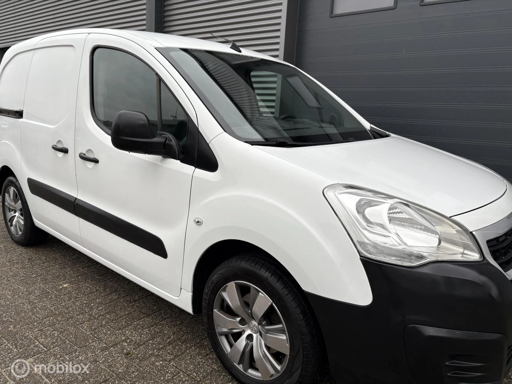 Hoofdafbeelding Peugeot Partner