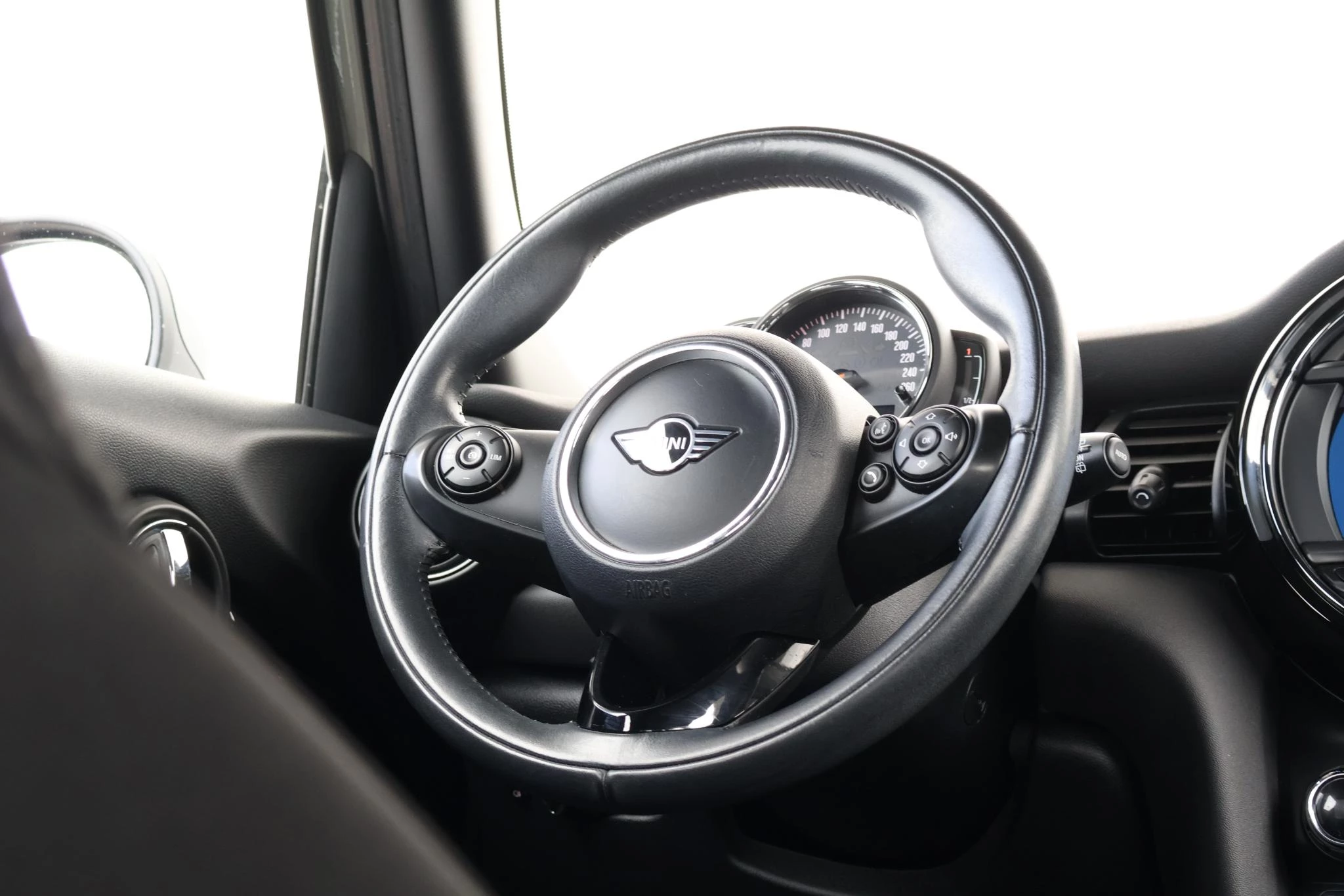 Hoofdafbeelding MINI 5-deurs