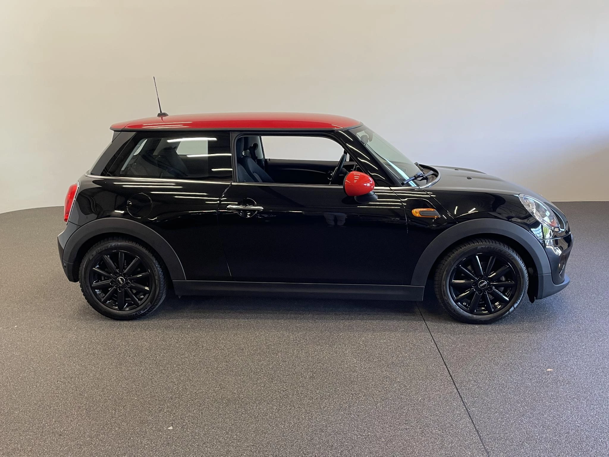 Hoofdafbeelding MINI One