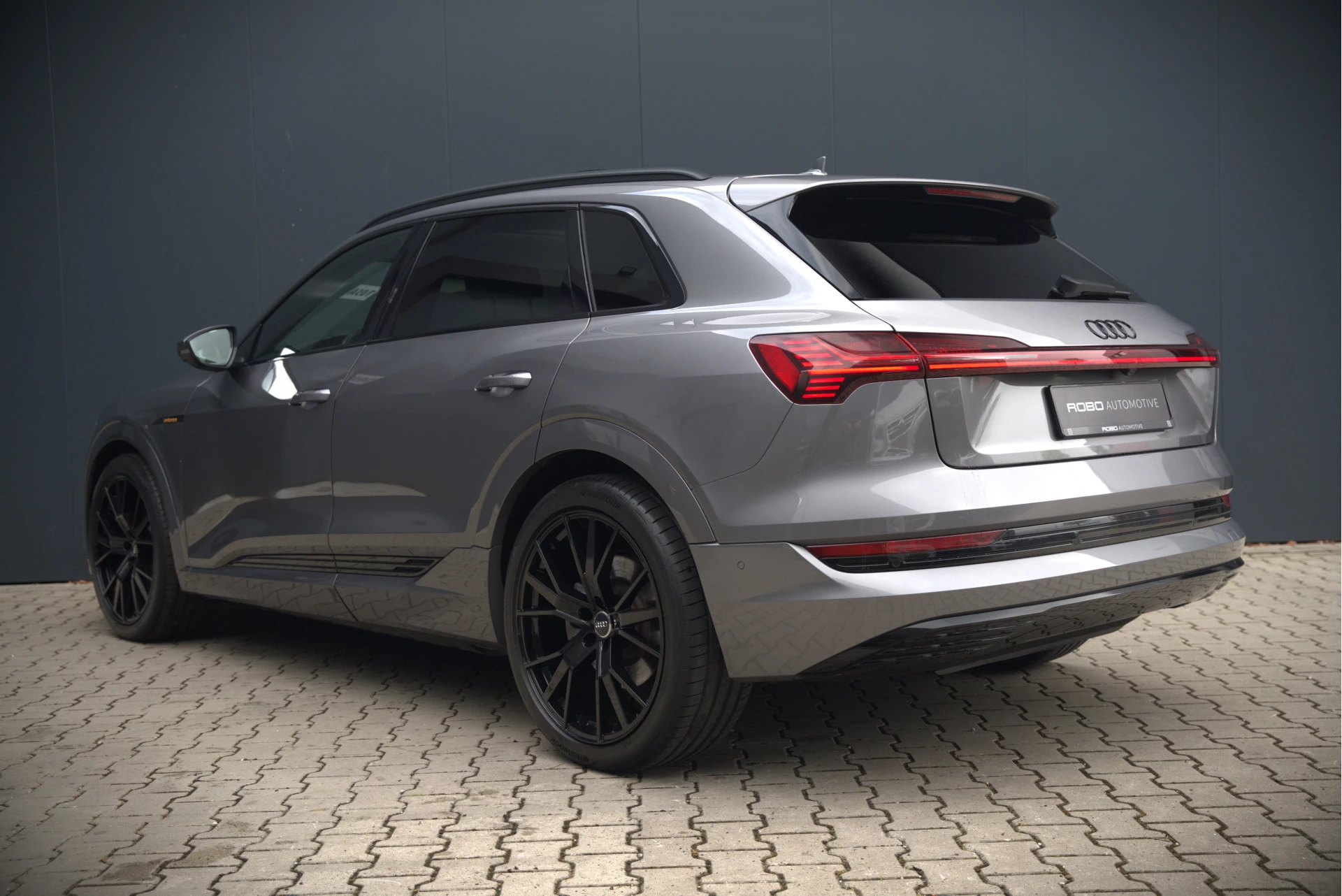 Hoofdafbeelding Audi e-tron