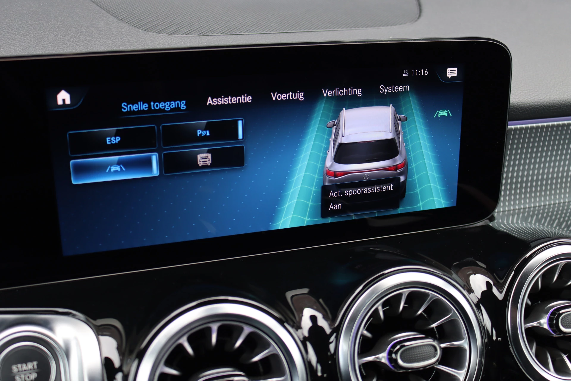 Hoofdafbeelding Mercedes-Benz EQB