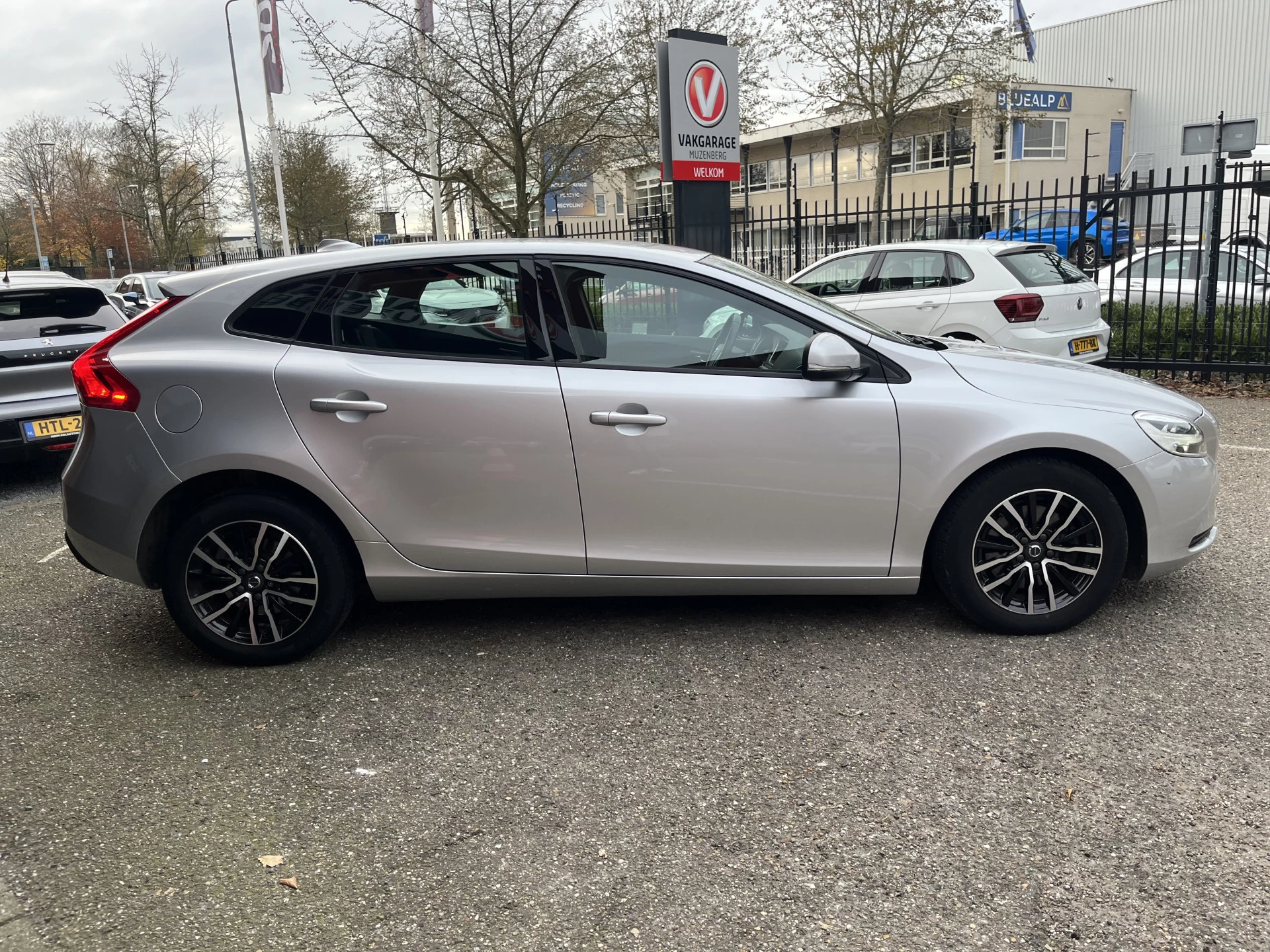 Hoofdafbeelding Volvo V40