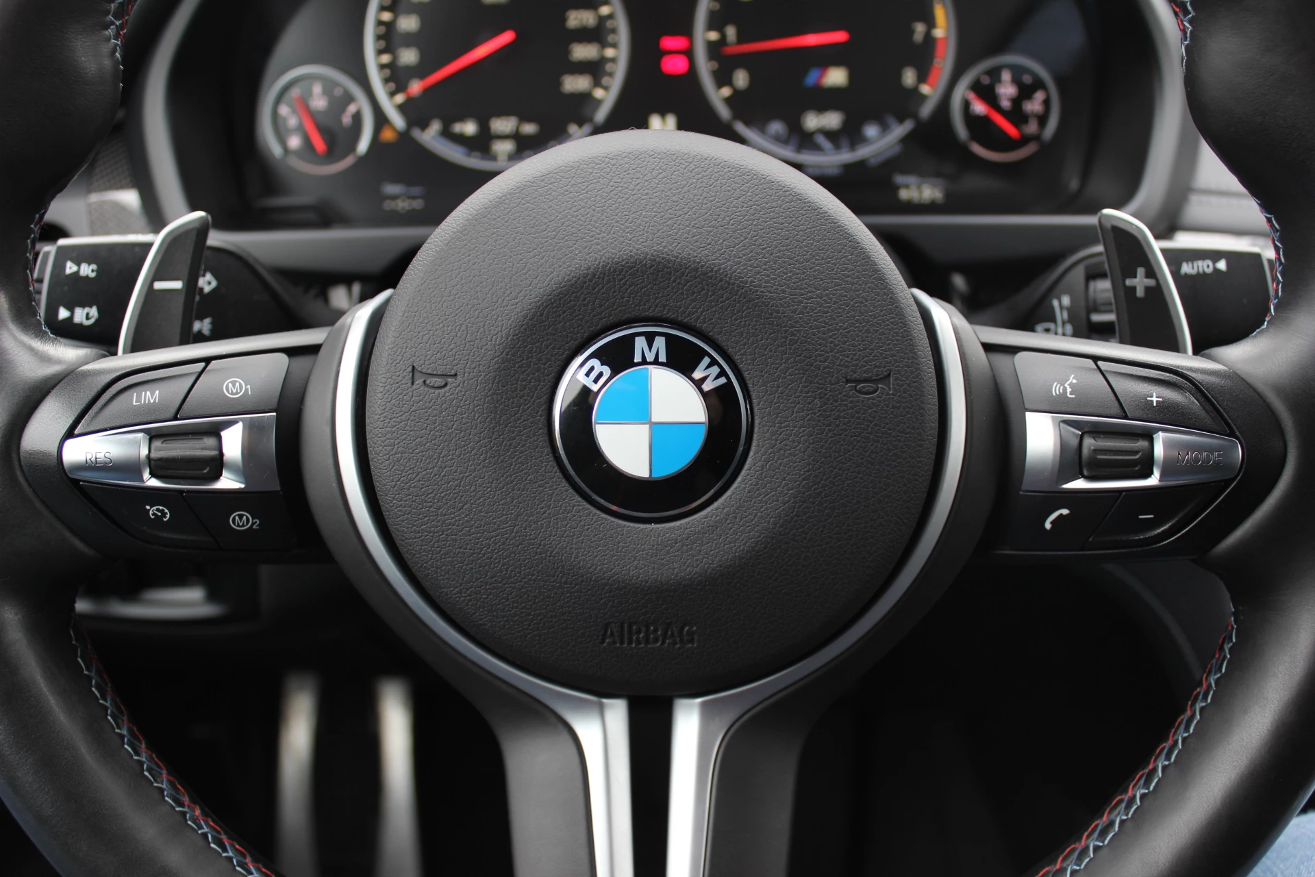 Hoofdafbeelding BMW X6