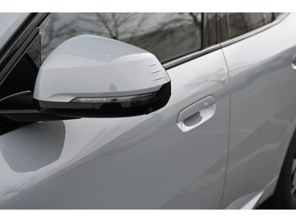 Hoofdafbeelding BMW iX2