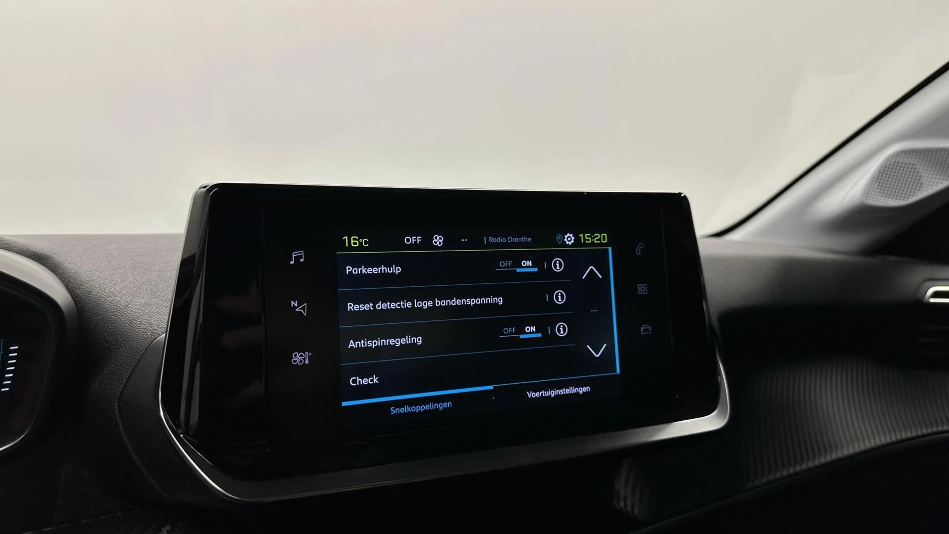 Hoofdafbeelding Peugeot e-208