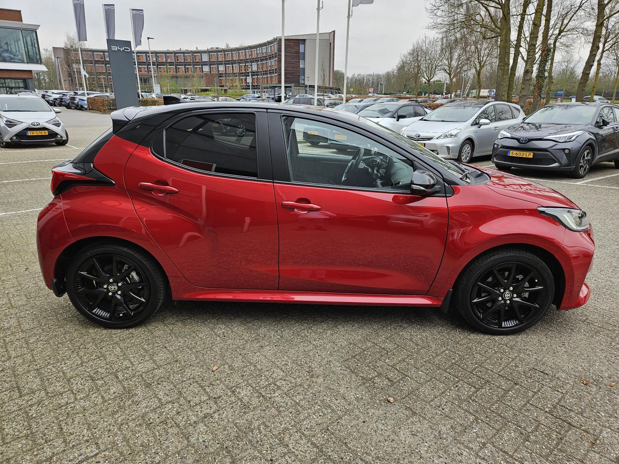 Hoofdafbeelding Toyota Yaris