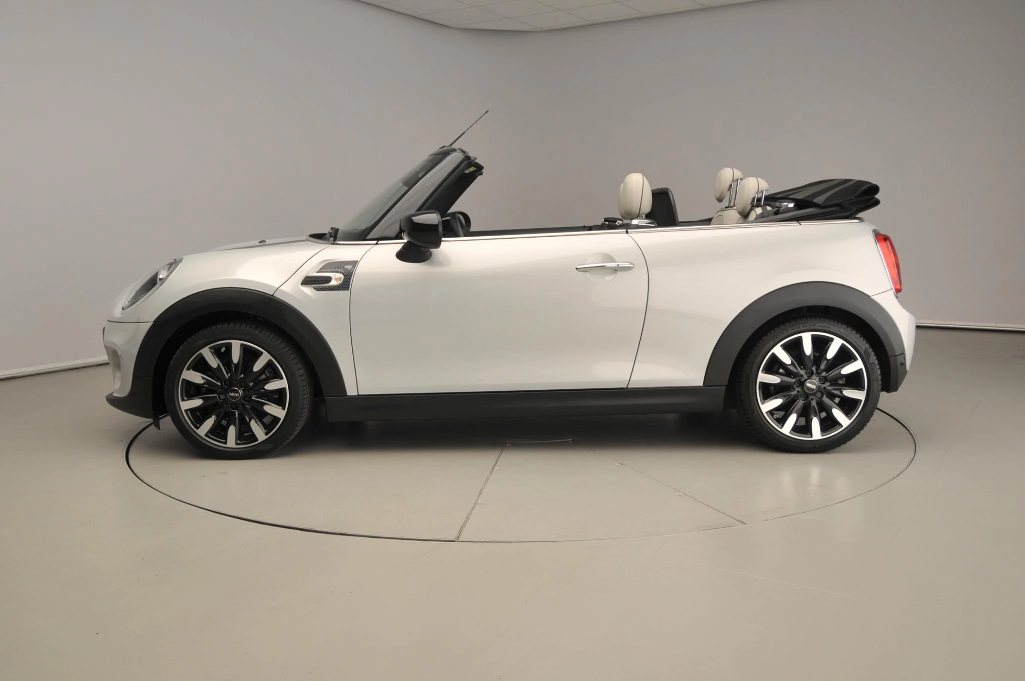 Hoofdafbeelding MINI Cooper Cabrio