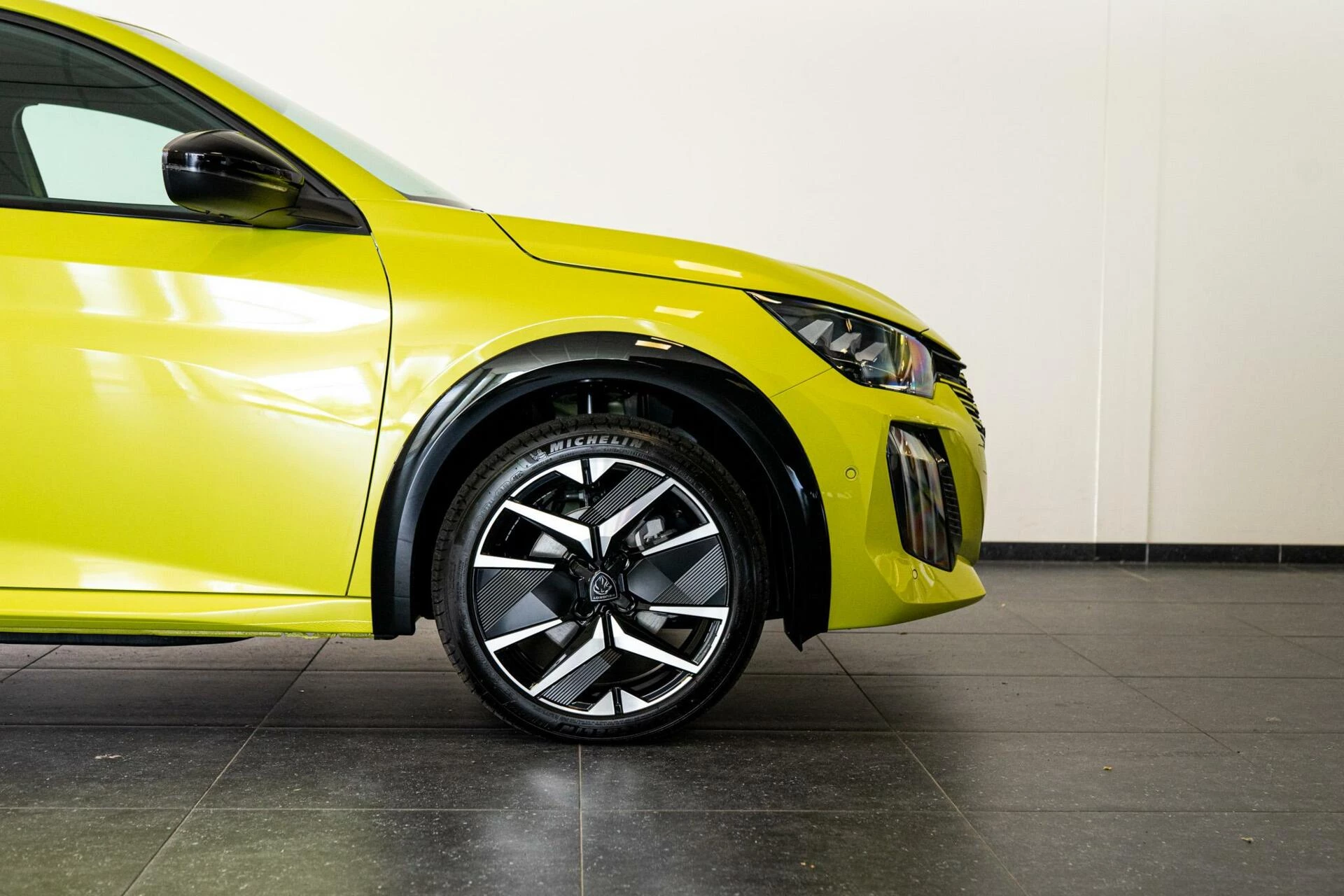 Hoofdafbeelding Peugeot e-208