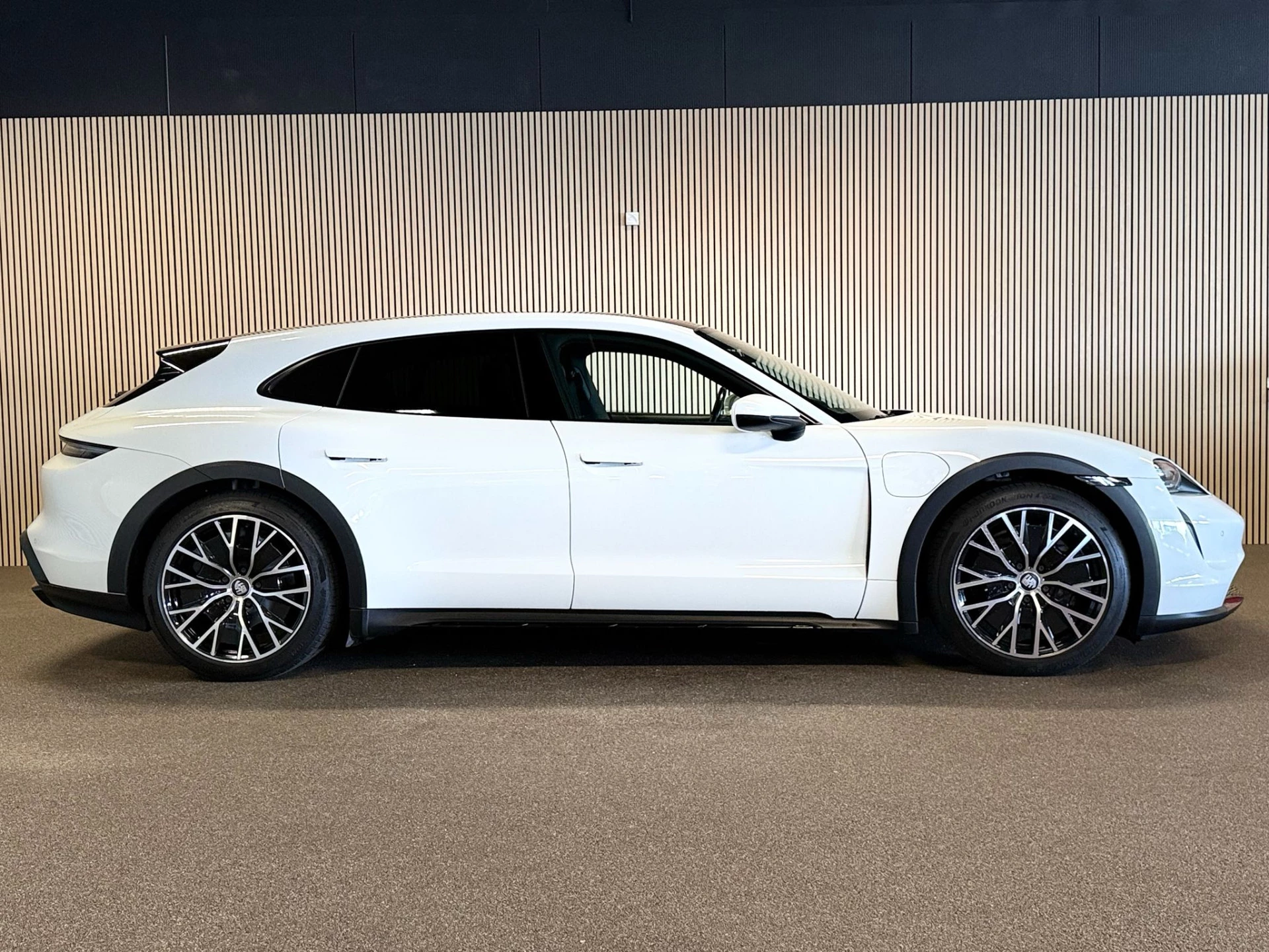 Hoofdafbeelding Porsche Taycan