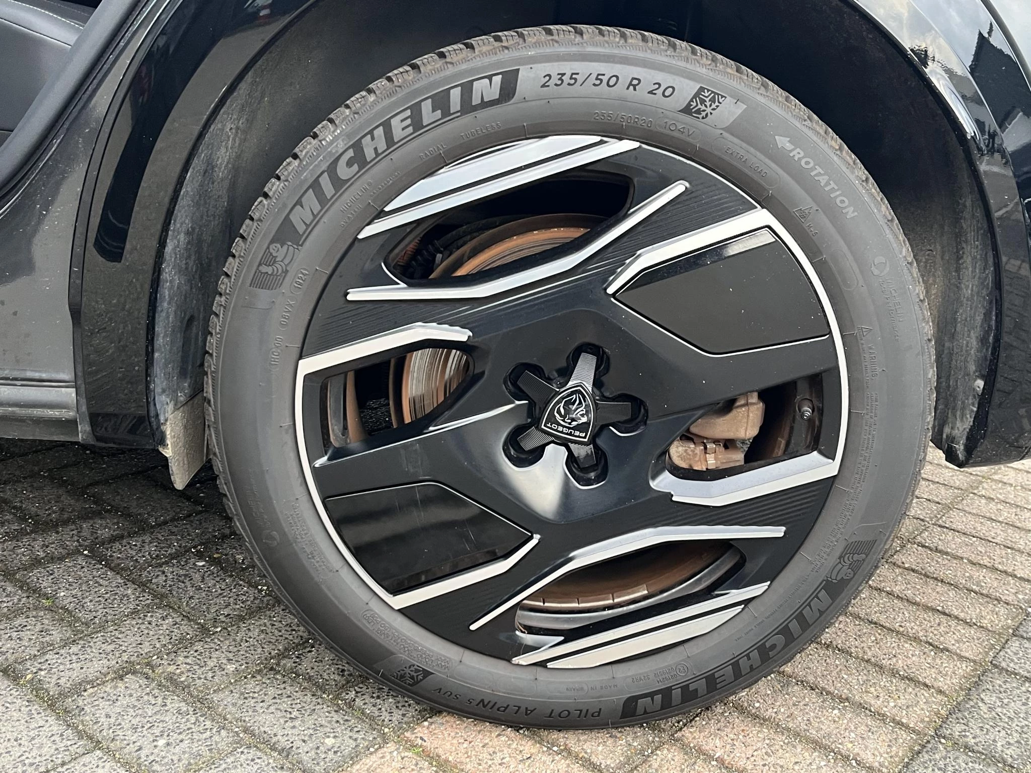 Hoofdafbeelding Peugeot e-3008