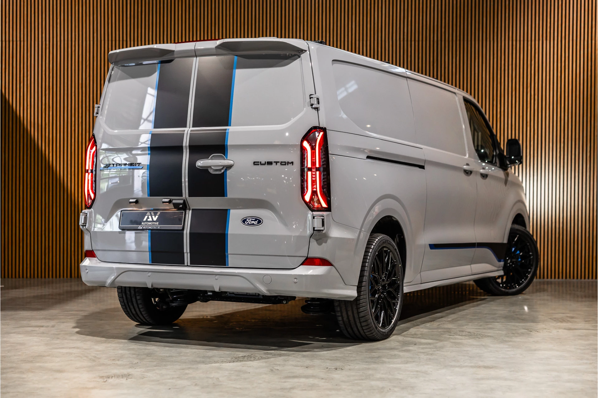 Hoofdafbeelding Ford E-Transit Custom