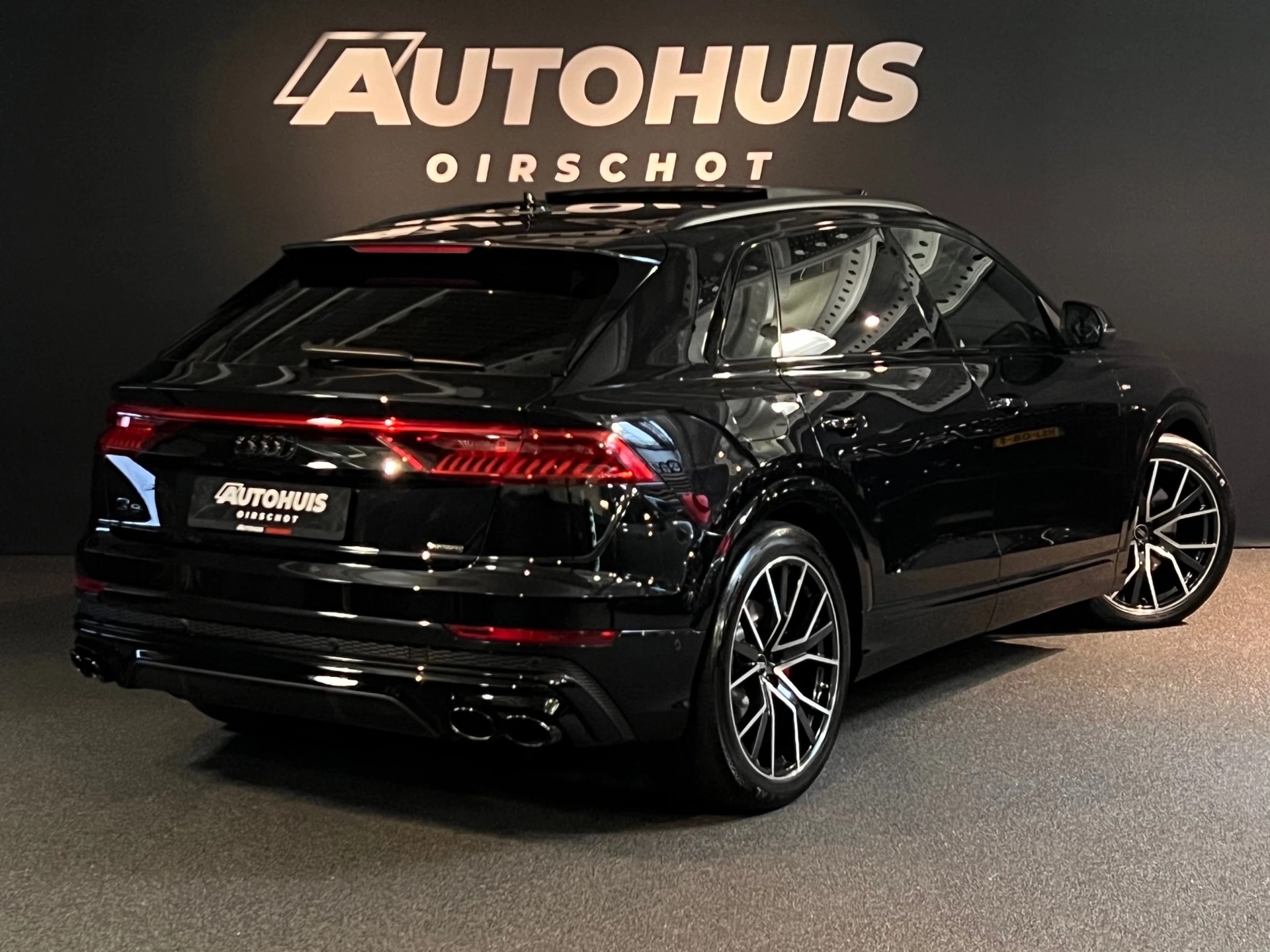 Hoofdafbeelding Audi Q8
