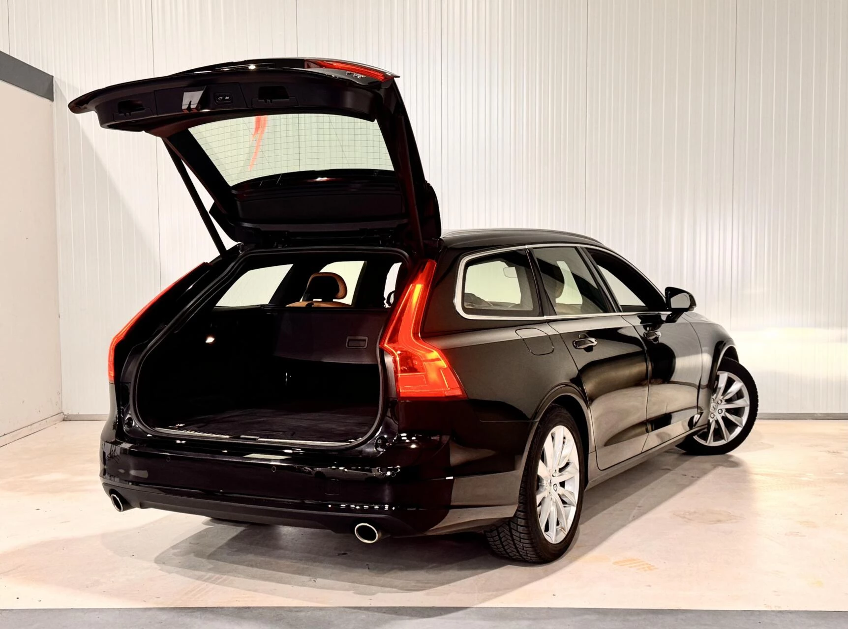 Hoofdafbeelding Volvo V90