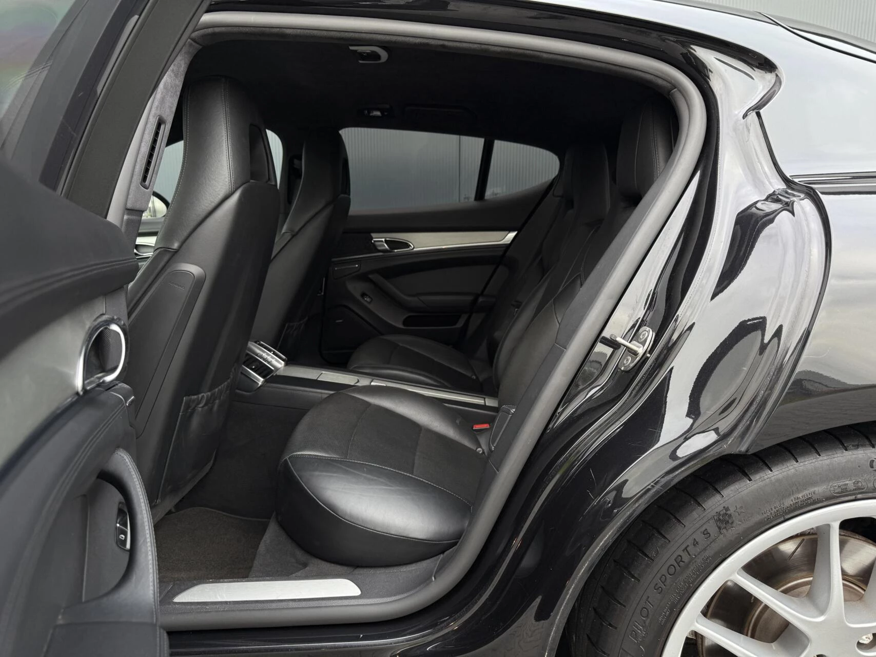 Hoofdafbeelding Porsche Panamera