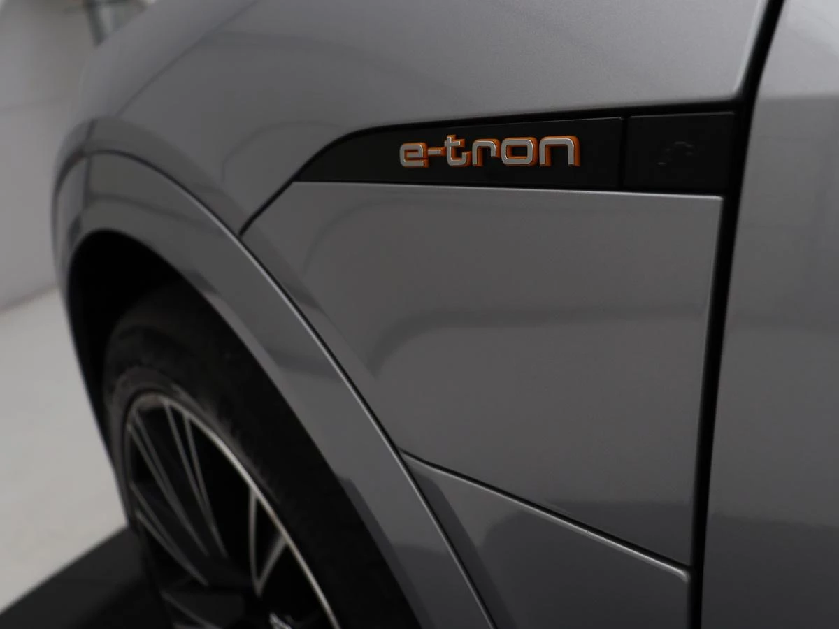Hoofdafbeelding Audi e-tron