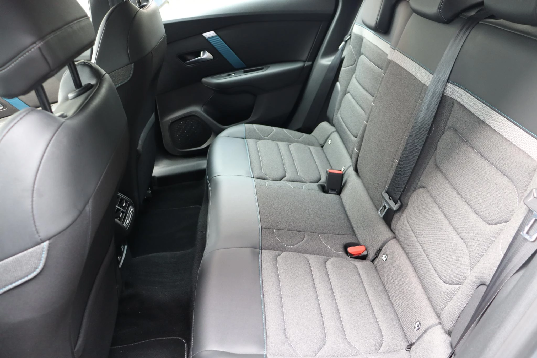 Hoofdafbeelding Citroën ë-C4