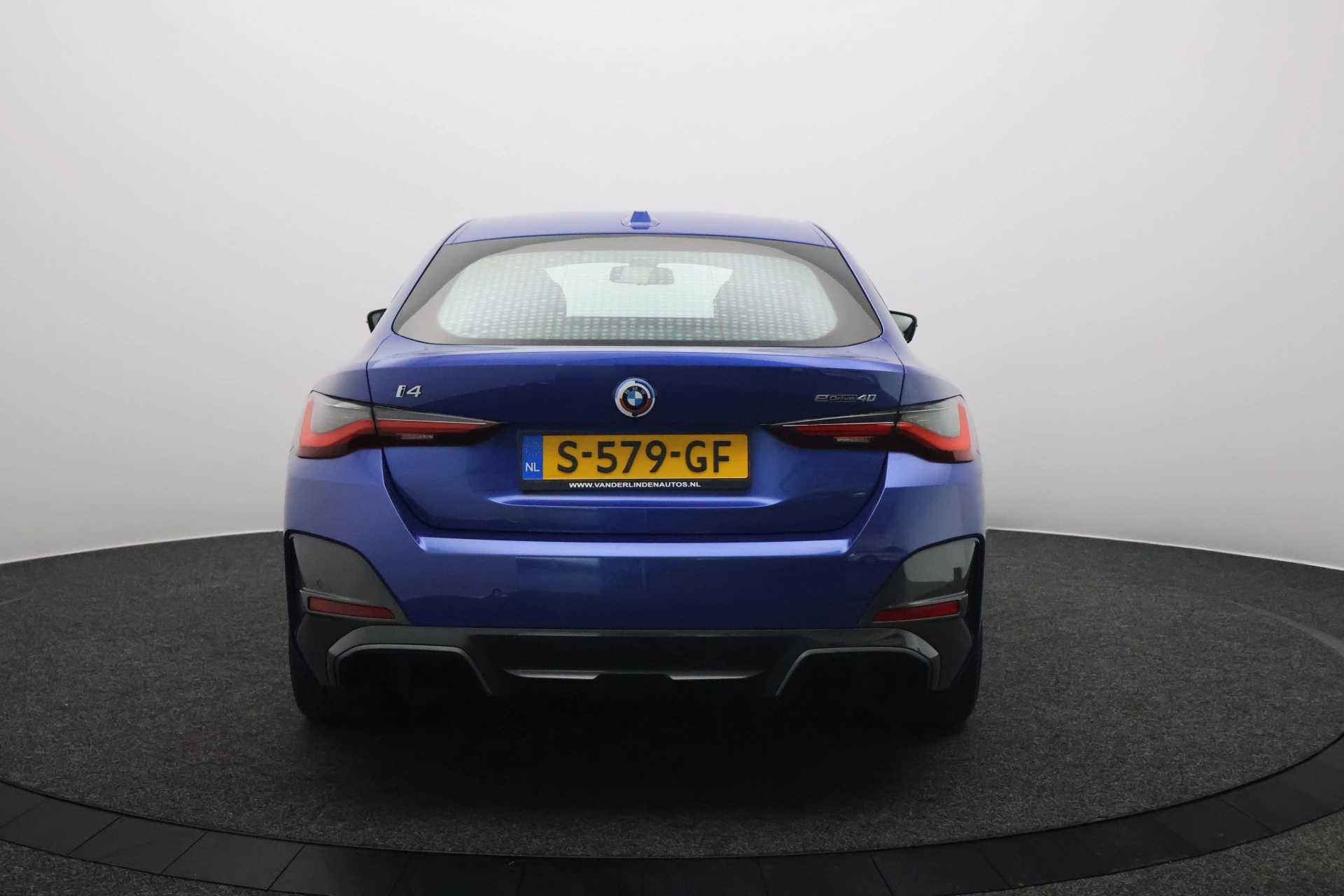 Hoofdafbeelding BMW i4