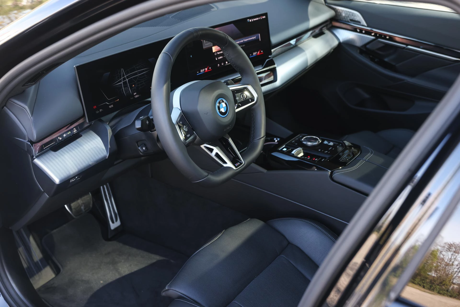 Hoofdafbeelding BMW i5