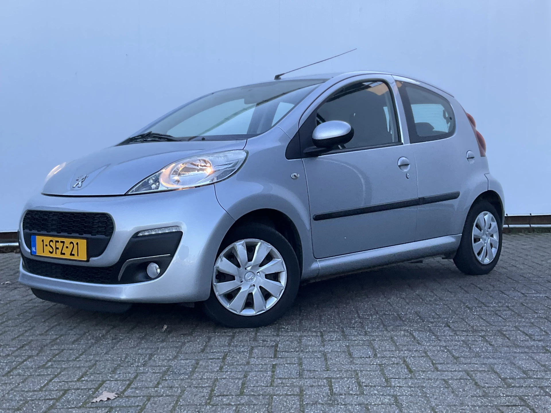 Hoofdafbeelding Peugeot 107